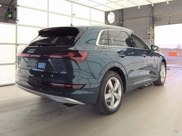 2019 Audi e-tron Prestige