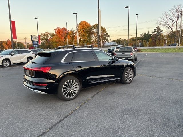 2019 Audi e-tron Prestige