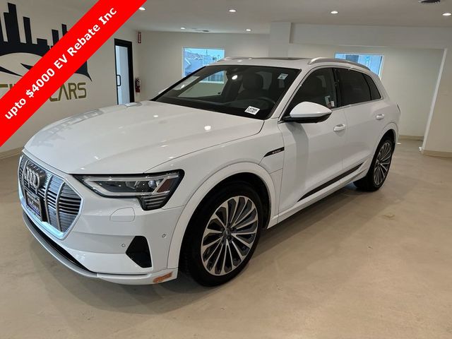 2019 Audi e-tron Prestige