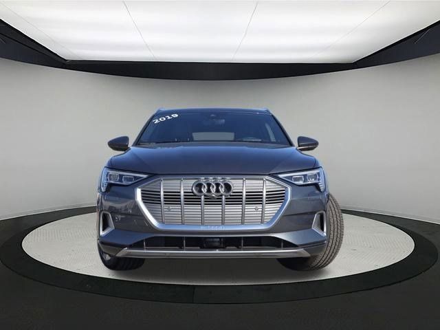 2019 Audi e-tron Prestige