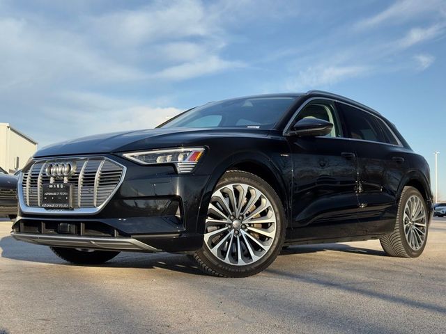 2019 Audi e-tron Prestige