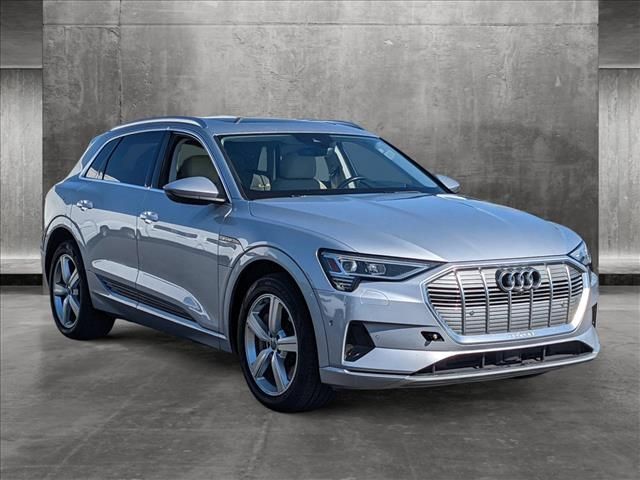 2019 Audi e-tron Prestige