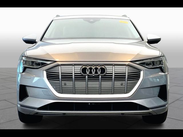 2019 Audi e-tron Prestige