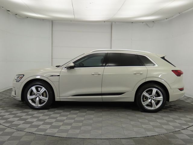 2019 Audi e-tron Prestige