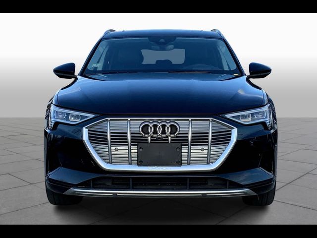 2019 Audi e-tron Prestige