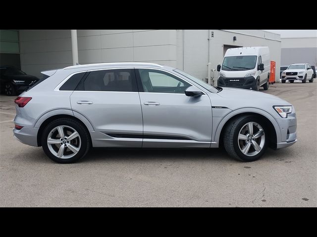 2019 Audi e-tron Prestige