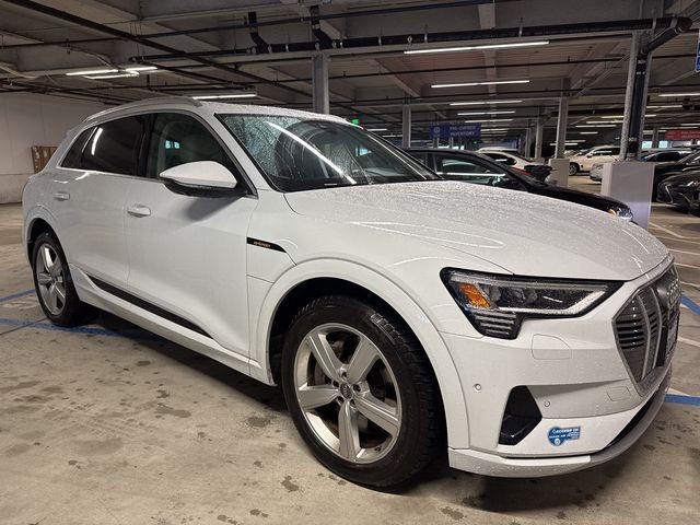 2019 Audi e-tron Prestige