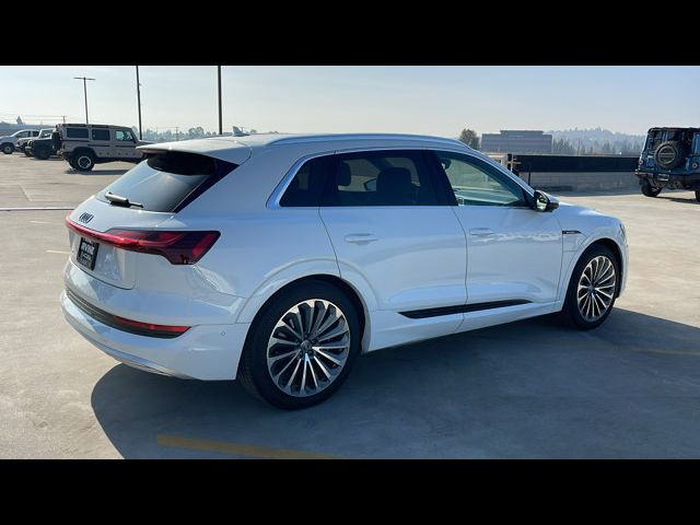 2019 Audi e-tron Prestige