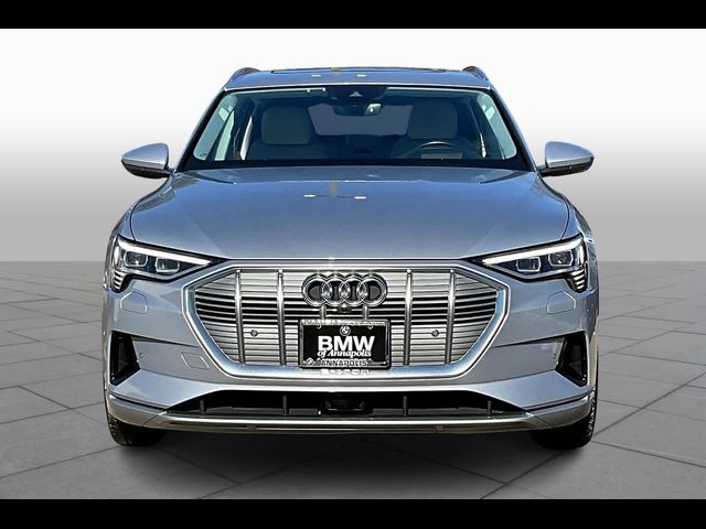 2019 Audi e-tron Prestige