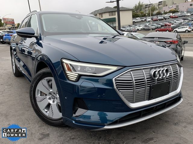 2019 Audi e-tron Prestige