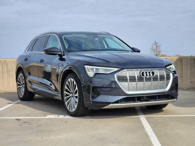 2019 Audi e-tron Prestige