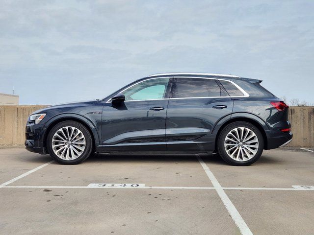 2019 Audi e-tron Prestige