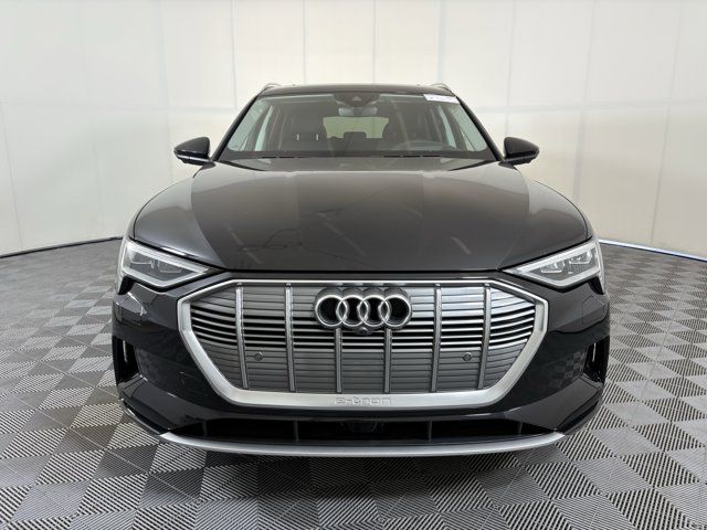 2019 Audi e-tron Prestige
