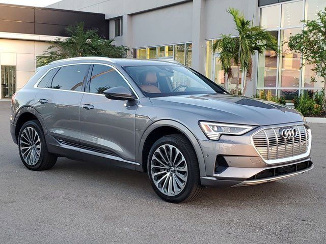 2019 Audi e-tron Prestige