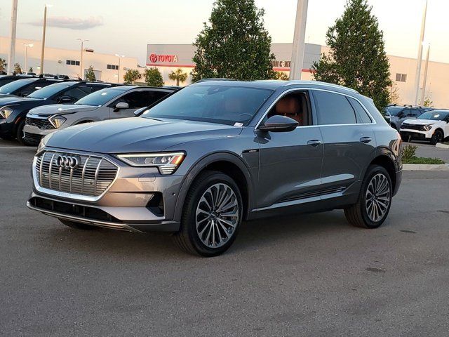 2019 Audi e-tron Prestige