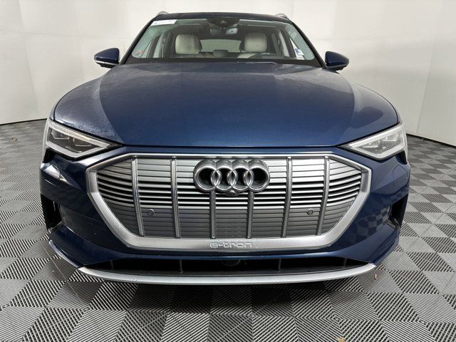 2019 Audi e-tron Prestige