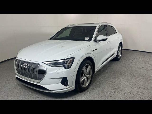 2019 Audi e-tron Prestige