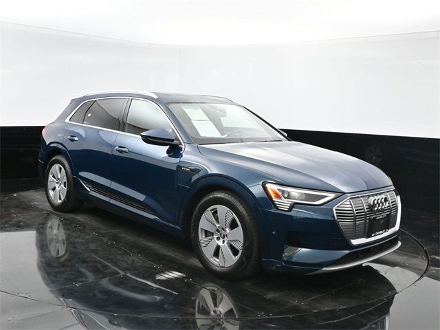 2019 Audi e-tron Prestige