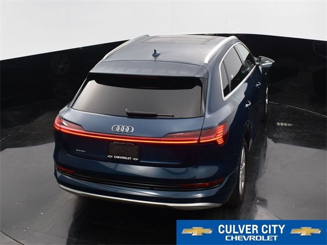 2019 Audi e-tron Prestige