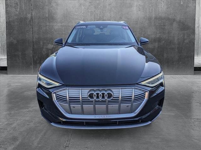 2019 Audi e-tron Prestige