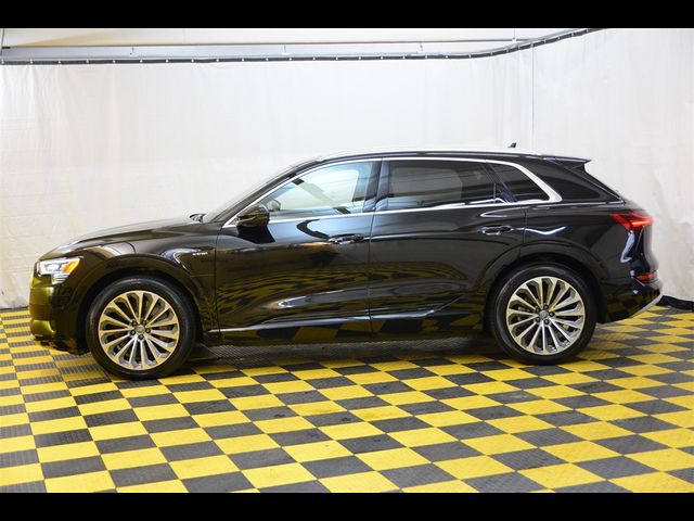 2019 Audi e-tron Prestige