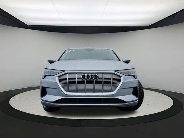 2019 Audi e-tron Prestige