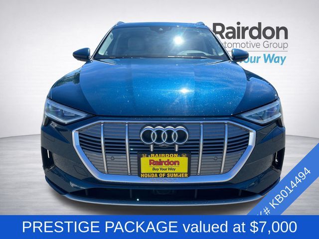 2019 Audi e-tron Prestige
