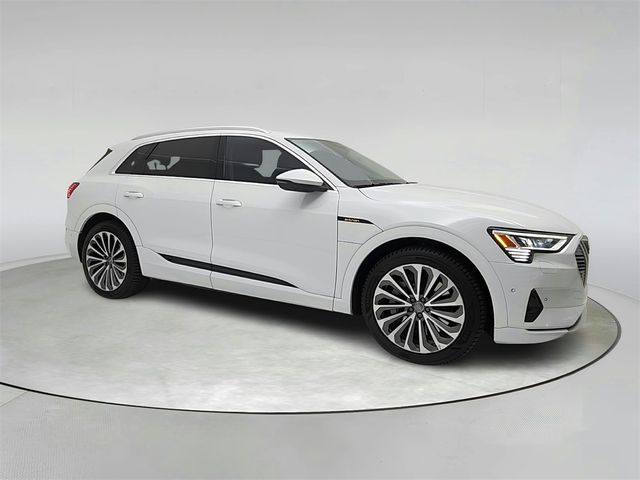 2019 Audi e-tron Prestige