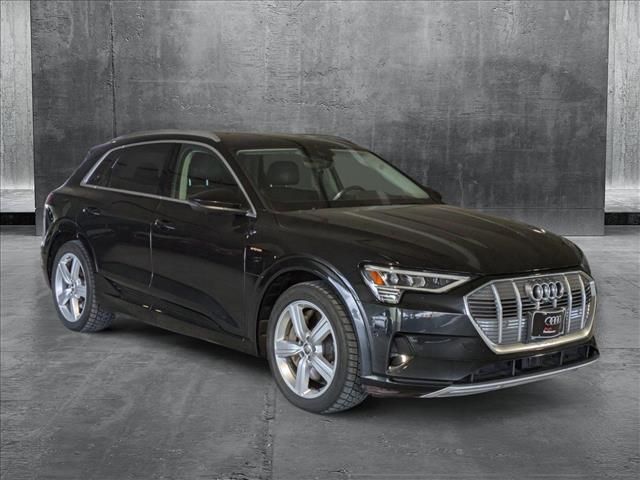 2019 Audi e-tron Prestige