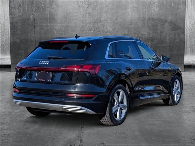 2019 Audi e-tron Prestige