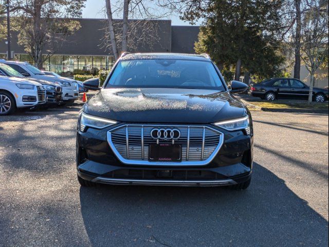 2019 Audi e-tron Prestige