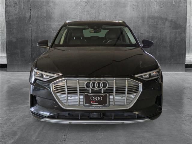 2019 Audi e-tron Prestige