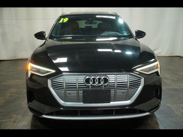 2019 Audi e-tron Prestige