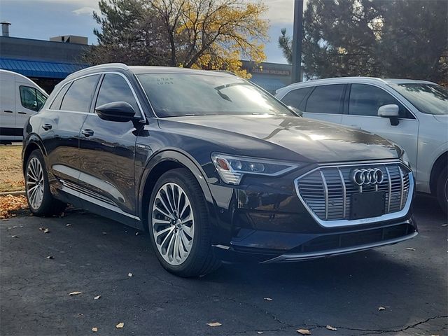 2019 Audi e-tron Prestige