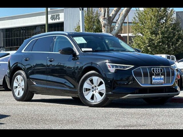 2019 Audi e-tron Prestige