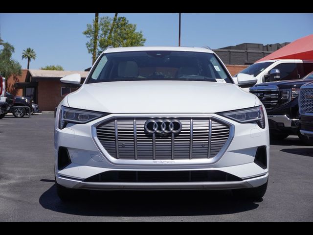 2019 Audi e-tron Prestige