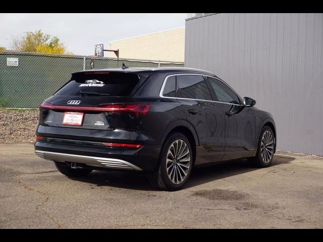 2019 Audi e-tron Prestige