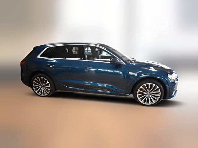 2019 Audi e-tron Prestige