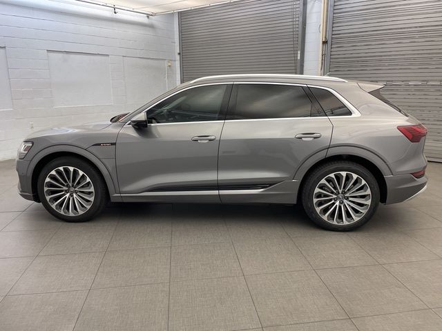 2019 Audi e-tron Prestige