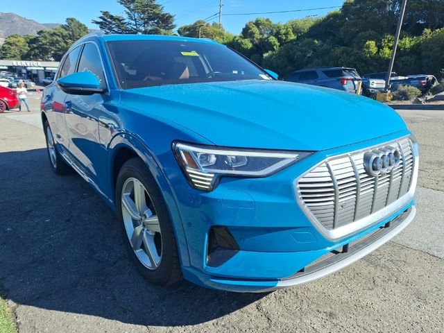 2019 Audi e-tron Premium Plus