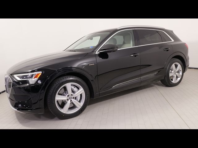 2019 Audi e-tron Prestige
