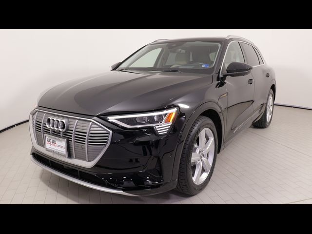 2019 Audi e-tron Prestige