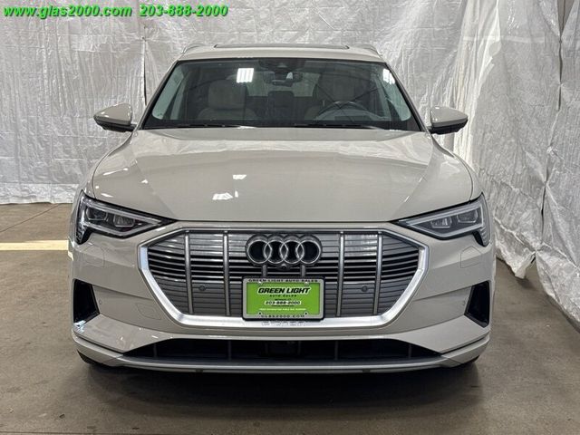 2019 Audi e-tron Prestige