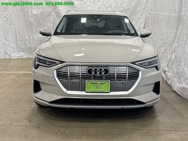 2019 Audi e-tron Prestige