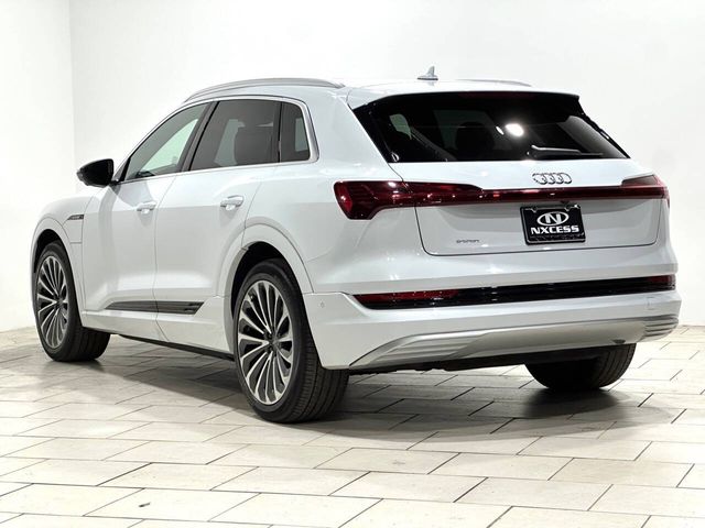 2019 Audi e-tron Prestige