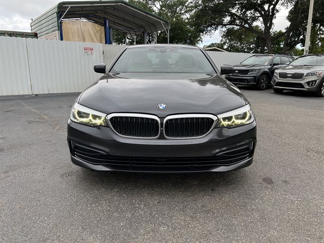 2019 BMW 5 Series 530i