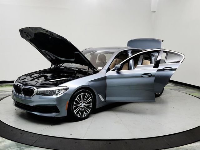 2019 BMW 5 Series 530i