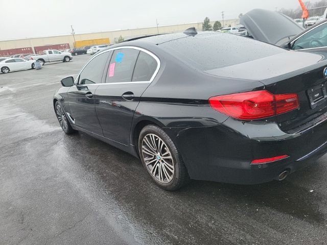 2019 BMW 5 Series 530i