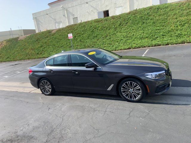 2019 BMW 5 Series 530i