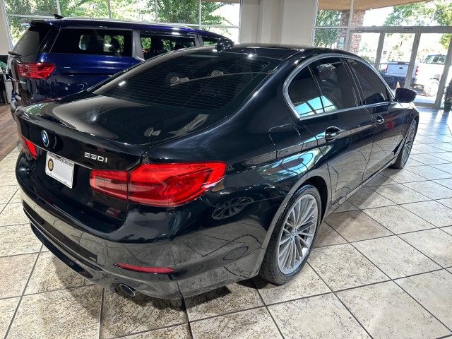 2019 BMW 5 Series 530i